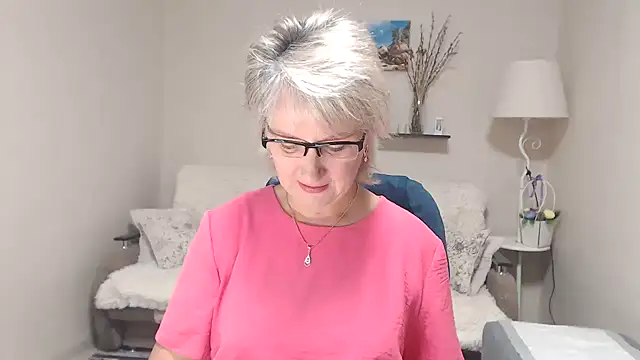 FleurMays online show from 09-29-25, 03:55