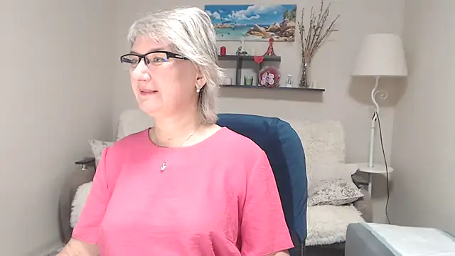 FleurMays online show from 10-23-25, 04:12