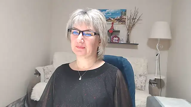 FleurMays online show from 11-08-25, 05:07