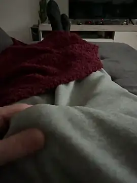 Snapshot of Ben291113 chatting on 12-22-25, 09:28 Ben291113 online show from 12-22-25, 09:28