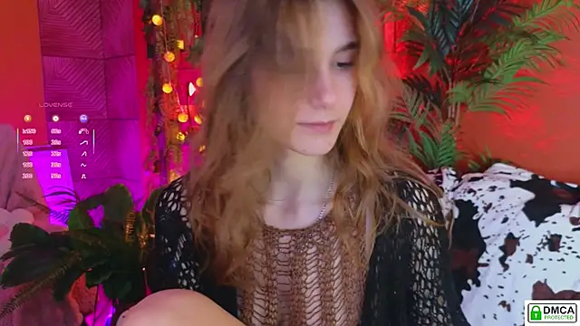 Snapshot of Era_Robinhood chatting on 10-28-25, 07:34 Era Robinhood online show from 10-28-25, 07:34