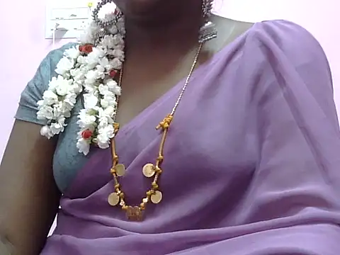 Hot akshara online show from 02-09-26, 06:56