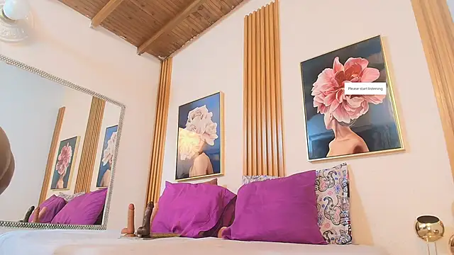 Snapshot of Scarleet_am chatting on 01-09-25, 03:47 Scarleet am online show from 01-09-25, 03:47