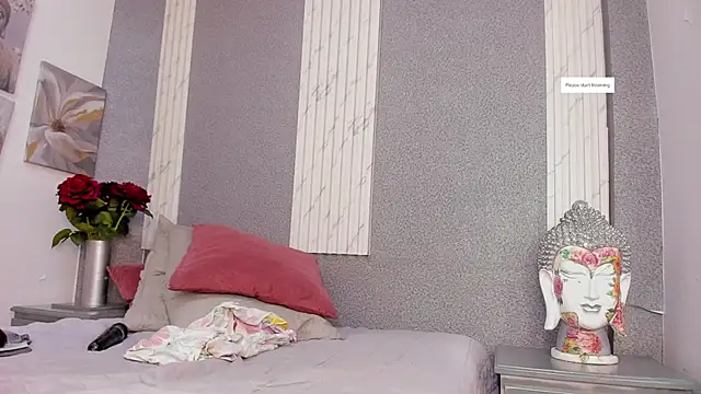 Snapshot of Scarleet_am chatting on 03-07-25, 03:29 Scarleet am online show from 03-07-25, 03:29