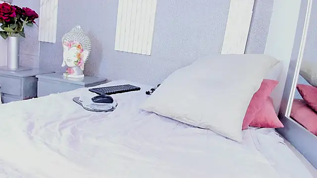 Snapshot of Scarleet_am chatting on 03-11-25, 06:43 Scarleet am online show from 03-11-25, 06:43