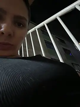 Snapshot of SofiaG_ chatting on 12-04-24, 01:58 SofiaG  online show from 12-04-24, 01:58