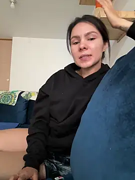 Snapshot of SofiaG_ chatting on 02-07-25, 02:37 SofiaG  online show from 02-07-25, 02:37