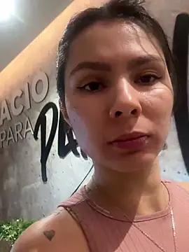 Snapshot of SofiaG_ chatting on 02-14-25, 03:15 SofiaG  online show from 02-14-25, 03:15