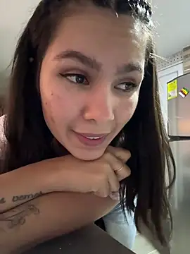 Snapshot of SofiaG_ chatting on 02-26-25, 01:53 SofiaG  online show from 02-26-25, 01:53