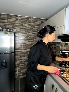 Snapshot of SofiaG_ chatting on 09-11-25, 10:54 SofiaG  online show from 09-11-25, 10:54