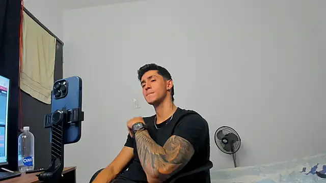 OliverBennet online show from 01-08-25, 01:53