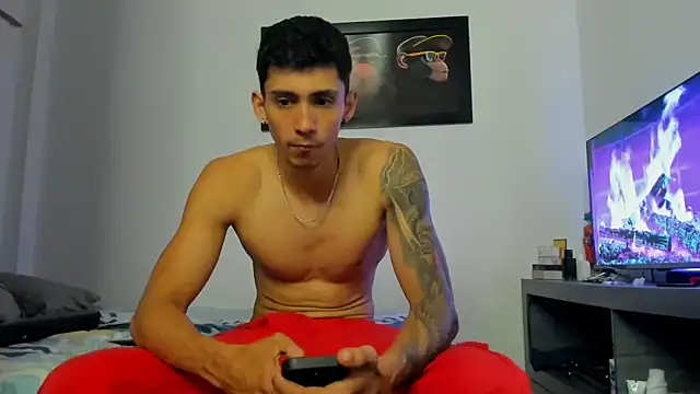 OliverBennet online show from 09-22-25, 05:04