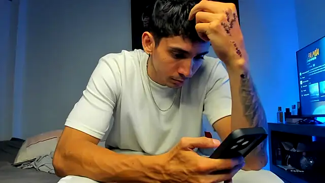 OliverBennet online show from 10-20-25, 11:49