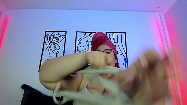 RubyPirsso18 online show from 03-20-25, 07:04