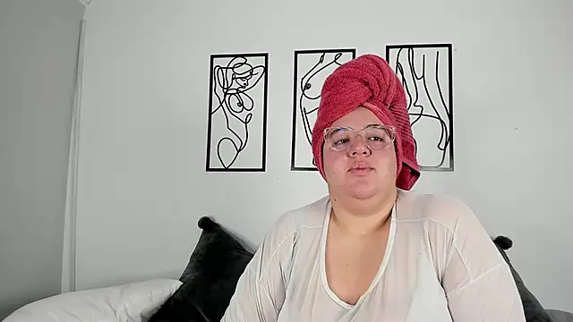 RubyPirsso18 online show from 10-17-25, 07:16