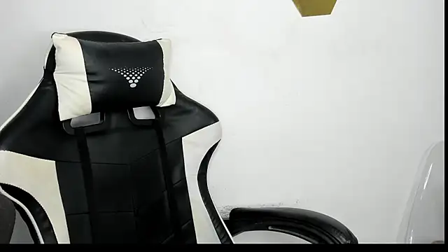 HelueHorny13 online show from 01-21-25, 05:05