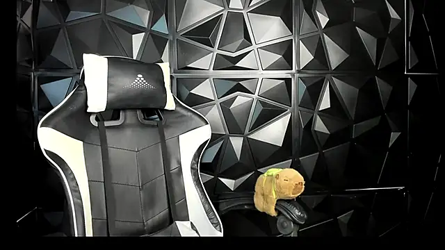 HelueHorny13 online show from 03-13-25, 11:27