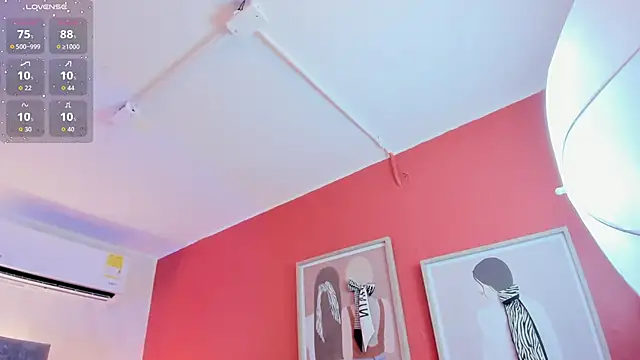 Ada  lee  online show from 03-11-26, 01:22