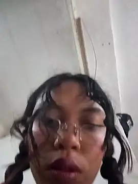 Snapshot of Lunita_5 chatting on 11-28-25, 08:44 Lunita 5 online show from 11-28-25, 08:44