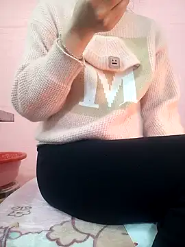 Snapshot of HaTyh chatting on 02-25-25, 09:53 HaTyh online show from 02-25-25, 09:53