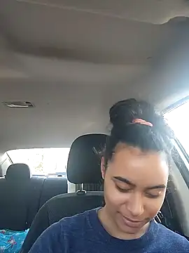 cinnaminnie online show from 01-02-25, 02:02