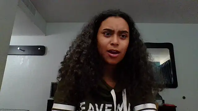 cinnaminnie online show from 03-02-25, 07:54