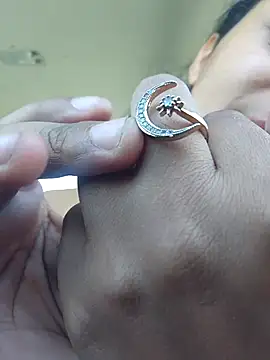 cinnaminnie online show from 03-19-25, 07:49