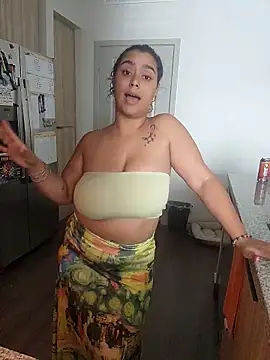 cinnaminnie online show from 11-05-25, 08:42