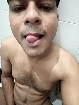 Snapshot of couplesexxyyy chatting on 10-27-25, 08:51 couplesexxyyy online show from 10-27-25, 08:51