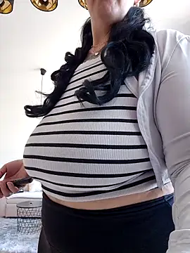 Jujuicy 97 online show from 04-23-26, 04:20