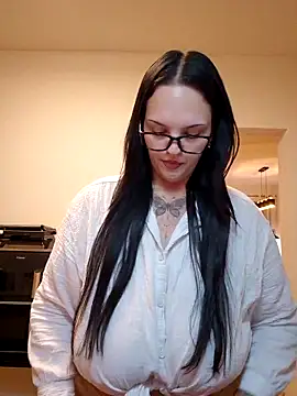 Jujuicy 97 online show from 05-19-26, 09:32