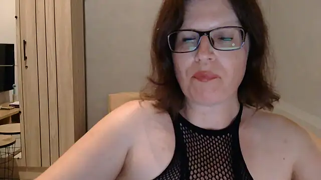 Snapshot of CrimsonMistress chatting on 09-26-25, 09:41 CrimsonMistress online show from 09-26-25, 09:41