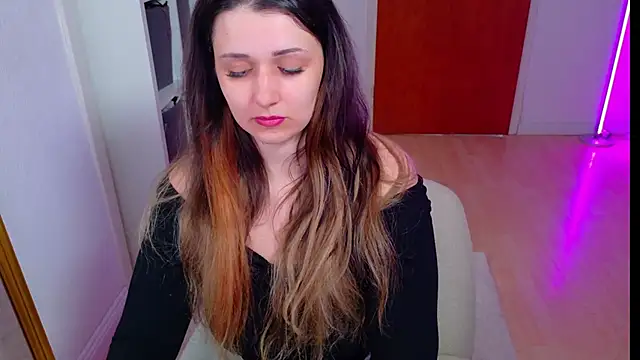 jenna-sxy19 online show from 09-11-25, 10:37