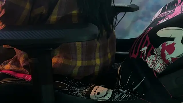 KiraLiLime online show from 03-04-25, 04:09