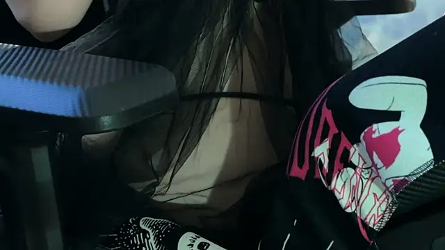 KiraLiLime online show from 03-11-25, 06:08