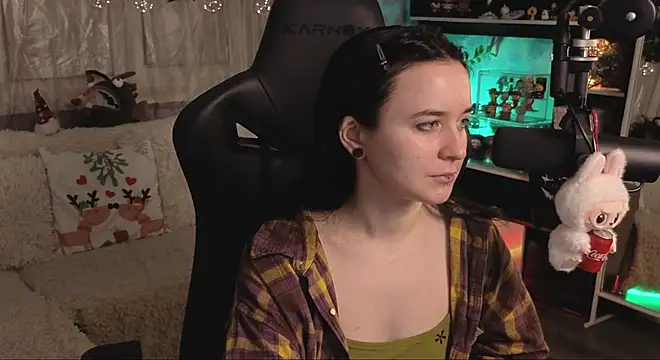 KiraLiLime online show from 01-06-26, 06:00