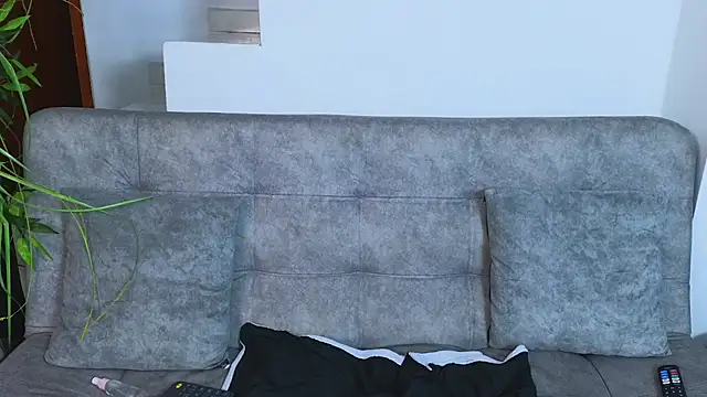 Snapshot of Lorenne_Miller chatting on 03-18-25, 05:09 Lorenne Miller online show from 03-18-25, 05:09