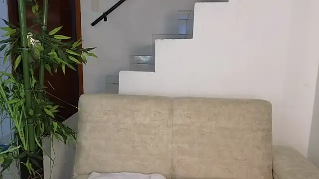 Snapshot of Lorenne_Miller chatting on 09-11-25, 04:01 Lorenne Miller online show from 09-11-25, 04:01