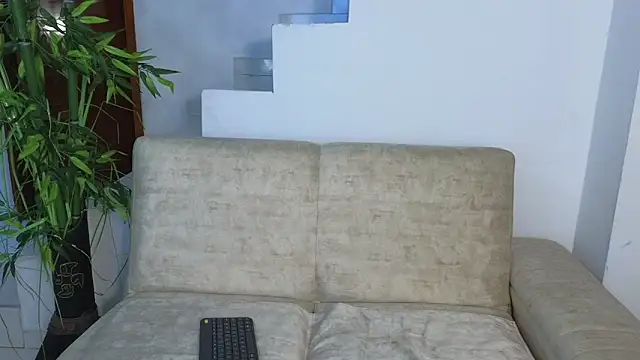 Snapshot of Lorenne_Miller chatting on 09-25-25, 02:15 Lorenne Miller online show from 09-25-25, 02:15