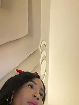 Snapshot of Jessie-pradoo chatting on 09-28-25, 02:28 Jessie-pradoo online show from 09-28-25, 02:28