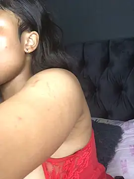 Anaelle24 online show from 02-06-25, 02:37