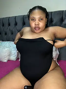 Snapshot of Anaelle24 chatting on 05-21-26, 07:10 Anaelle24 online show from 05-21-26, 07:10