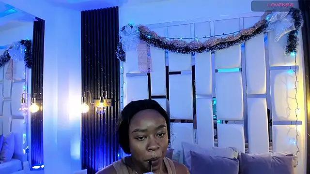 mia schwarz online show from 12-17-25, 09:54