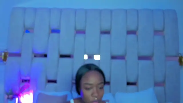 mia schwarz online show from 02-21-26, 01:45