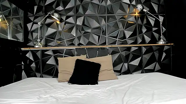 danielclarton1 online show from 01-05-25, 06:13