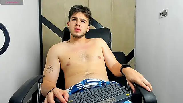 danielclarton1 online show from 01-29-25, 01:37