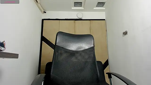 danielclarton1 online show from 02-03-25, 07:07