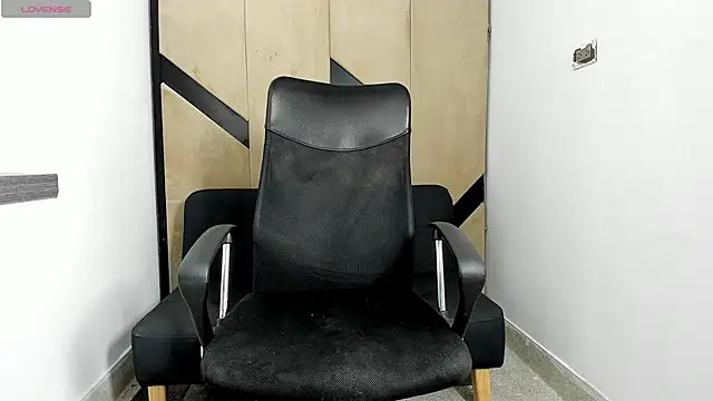 danielclarton1 online show from 02-04-25, 08:35