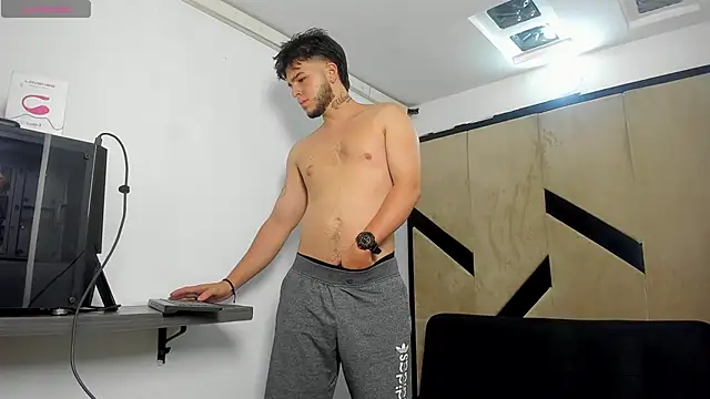 danielclarton1 online show from 03-11-25, 11:44