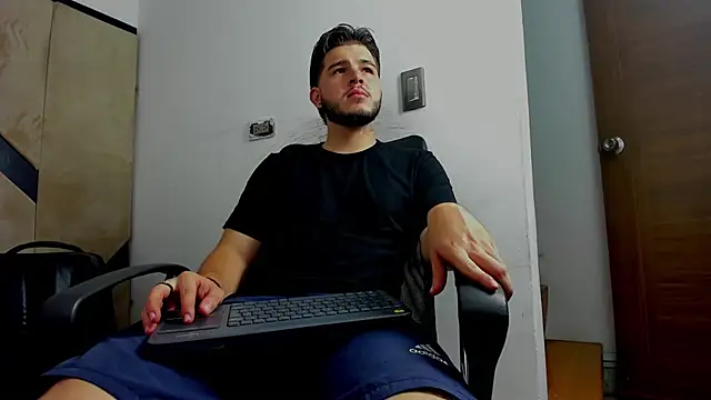 danielclarton1 online show from 10-10-25, 11:48